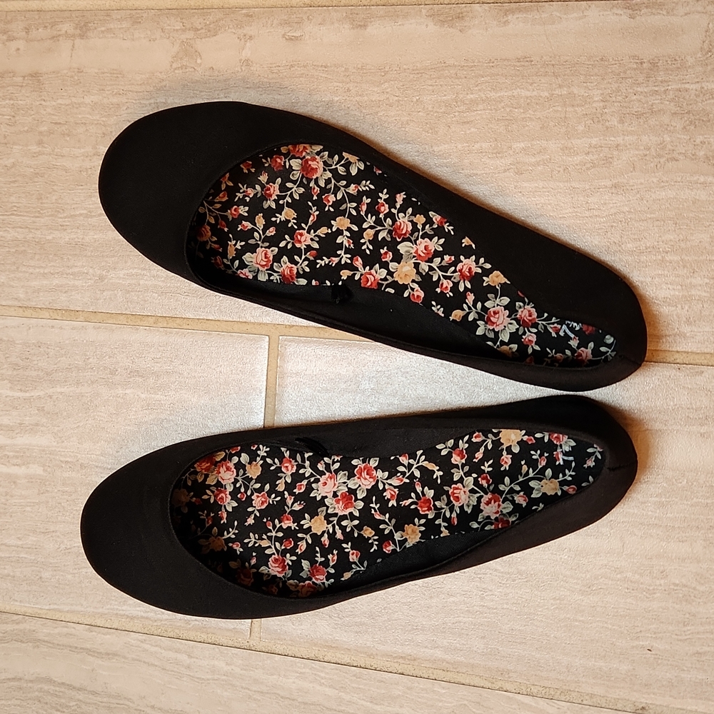 Black flats